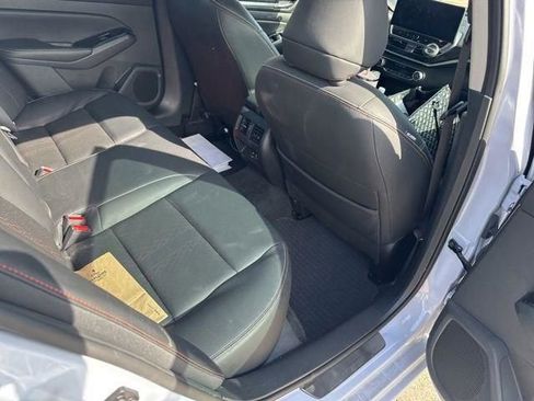 Used 2024 Nissan Altima 2.0 SR image 32