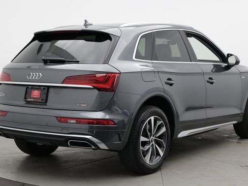 Used 2023 Audi Q5 2.0T Premium Plus w/ Premium Plus Package AWD/4WD image 10