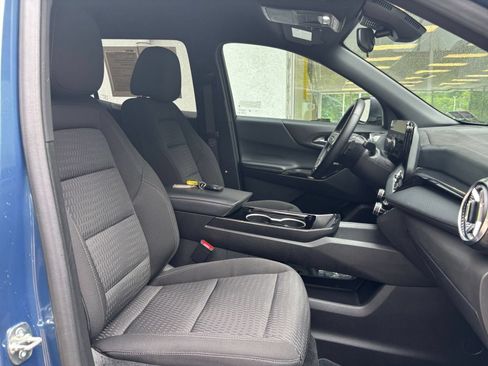 Used 2025 Chevrolet Equinox LT FWD image 27
