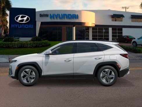 New 2026 Hyundai Tucson SEL FWD image 3