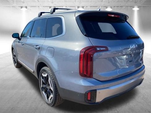 Used 2025 Kia Telluride S image 10