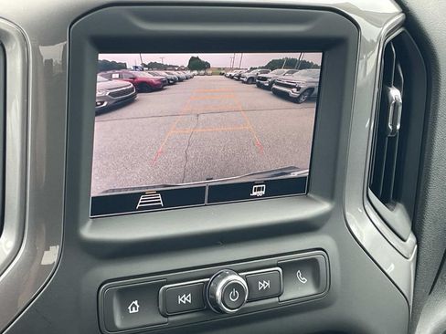 Used 2022 Chevrolet Silverado 1500 Custom RWD image 18