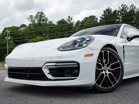 Used 2023 Porsche Panamera 4 w/ Premium Package AWD/4WD image 6