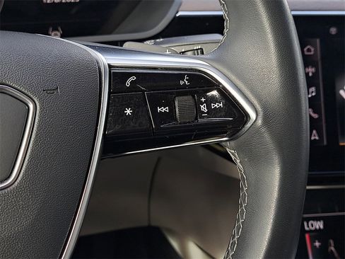 Certified 2024 Audi Q8 e-tron Premium Plus w/ Premium Plus Package image 9