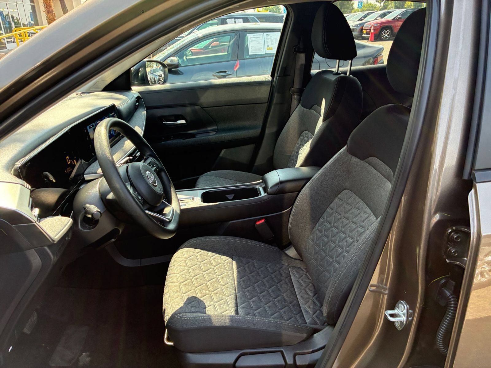 Used 2026 Nissan Kicks SV FWD image 25