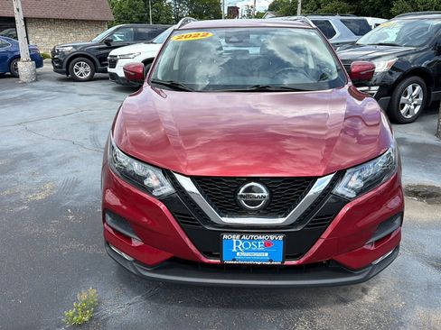 Used 2022 Nissan Rogue Sport SV w/ Technology Package AWD/4WD image 2