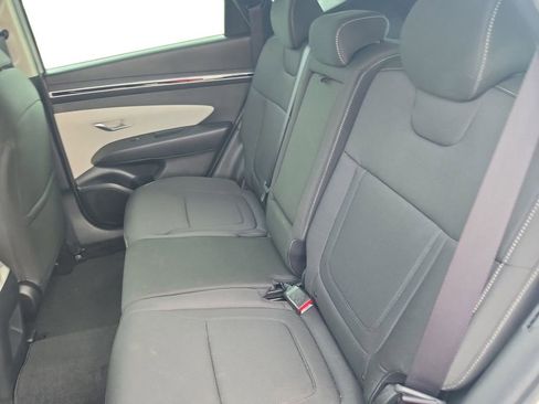 Used 2023 Hyundai Tucson SE FWD image 13