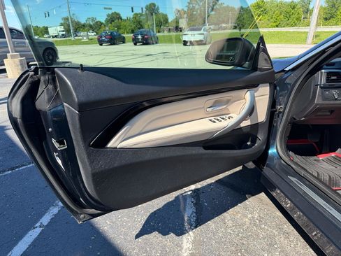 Used 2016 BMW 435i xDrive Convertible AWD/4WD image 18