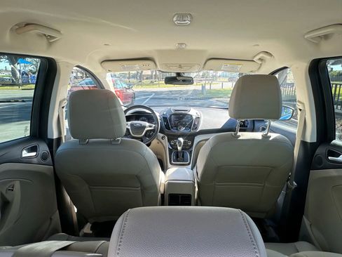 Used 2015 Ford C-MAX SEL w/ Equipment Group 302A image 21