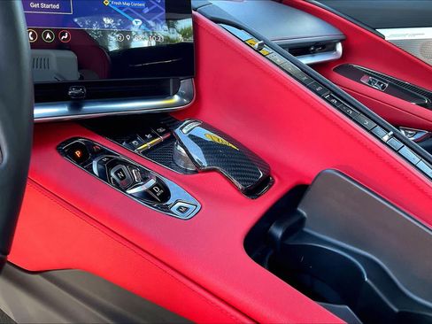 Certified 2021 Chevrolet Corvette Stingray Preferred Cpe w/ Engine Appearance Package RWD image 31
