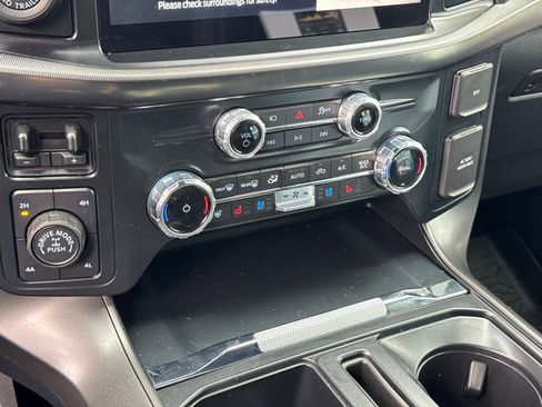 Used 2025 Ford F150 Lariat w/ Equipment Group 502A High image 34