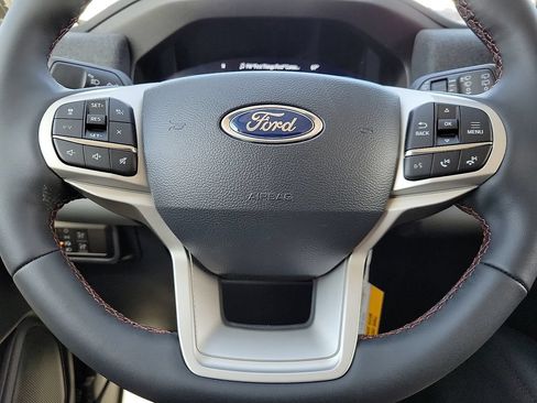 New 2026 Ford Explorer Active w/ Active Comfort Package RWD image 24