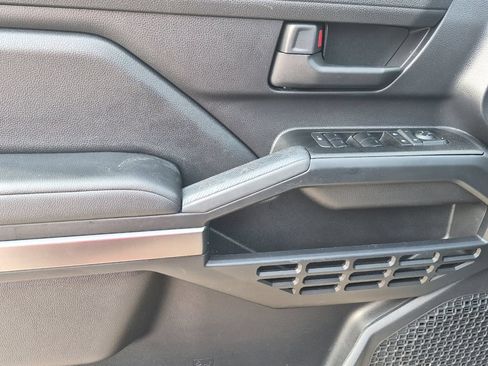 Certified 2026 Toyota 4Runner SR5 AWD/4WD image 11