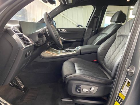 Certified 2023 BMW X7 xDrive40i w/ Executive Package image 4