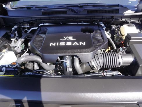 New 2025 Nissan Armada SV image 7