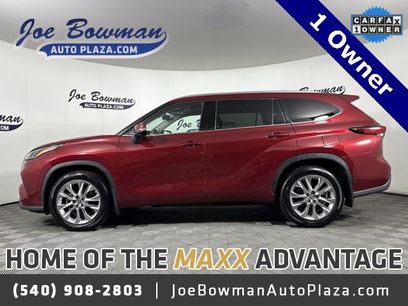 Used 2023 Toyota Highlander Limited