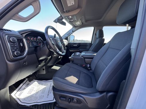 Used 2021 Chevrolet Silverado 1500 LT w/ Texas Edition Plus image 10