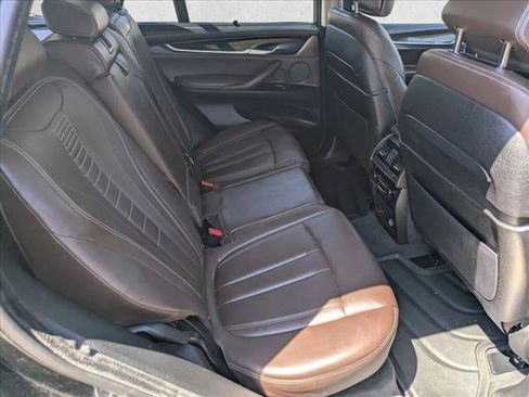 Used 2015 BMW X5 xDrive50i AWD/4WD image 19
