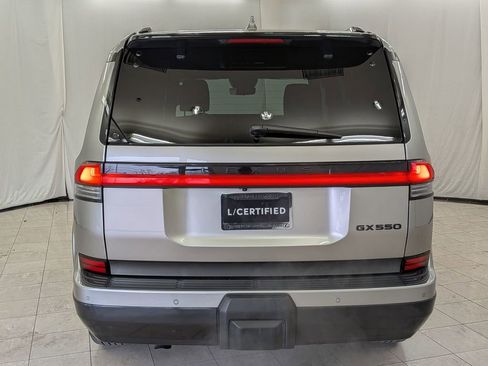 Certified 2024 Lexus GX 550 w/ Accessory Package (2T) image 8