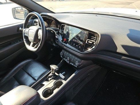Used 2023 Dodge Durango GT image 13