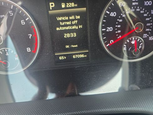 Used 2022 Kia K5 LXS AWD/4WD image 10