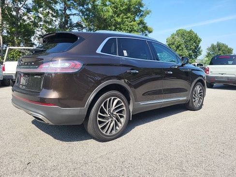 Used 2020 Lincoln Nautilus Reserve AWD/4WD image 2
