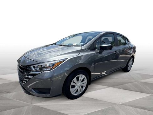 Used 2025 Nissan Versa S w/ Trunk Package FWD image 1