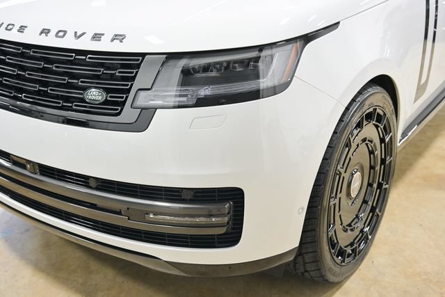 Used 2026 Land Rover Range Rover Long Wheelbase SE AWD/4WD image 17