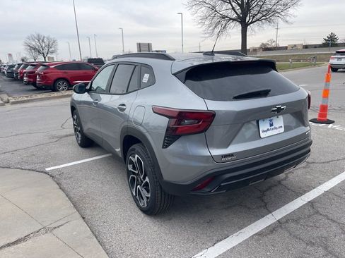 New 2026 Chevrolet Trax RS FWD image 5
