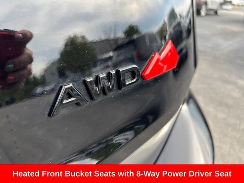 Used 2025 Nissan Rogue SV AWD/4WD image 14
