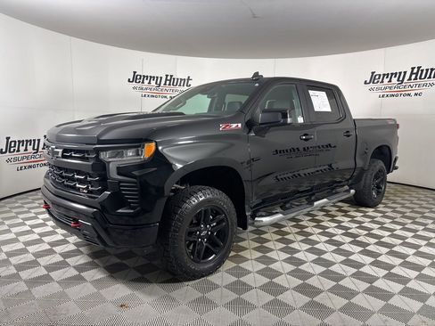 Used 2022 Chevrolet Silverado 1500 LT Trail Boss w/ Convenience Package II image 1