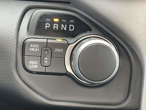 Used 2024 RAM 2500 Big Horn w/ Bed Utility Group image 19