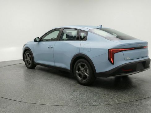 Used 2025 Kia K4 FWD image 6