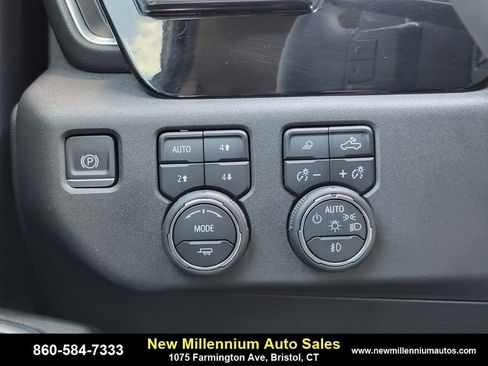 Used 2024 Chevrolet Silverado 1500 LT Trail Boss w/ Convenience Package II image 22