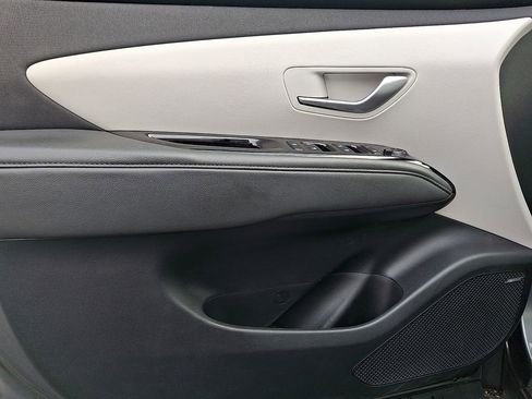 Used 2022 Hyundai Tucson Limited image 12