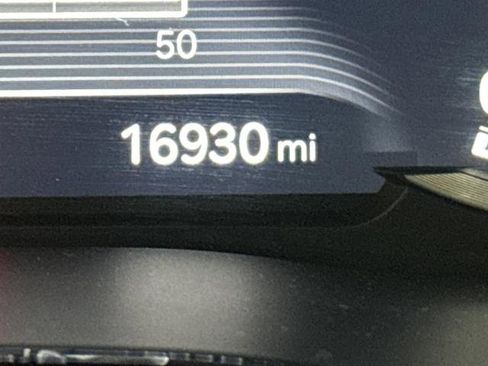 Used 2024 Genesis GV70 3.5T Sport image 6