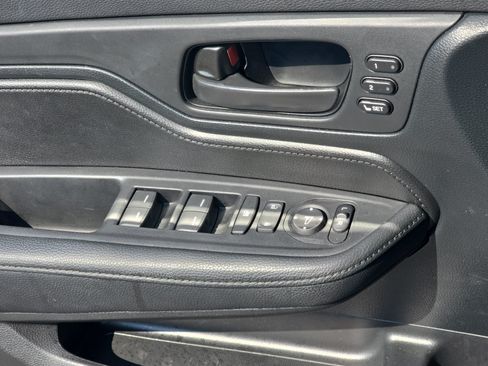 Certified 2024 Honda Odyssey EX-L image 29