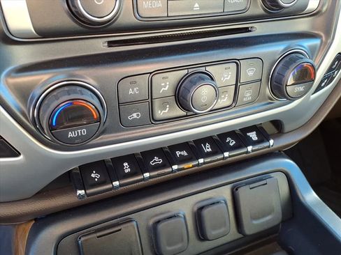 Used 2019 GMC Sierra 3500 SLT w/ Duramax Plus Package image 21