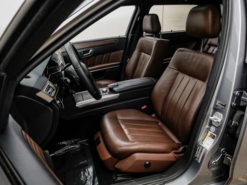 Used 2014 Mercedes-Benz E 350 4MATIC Wagon image 31