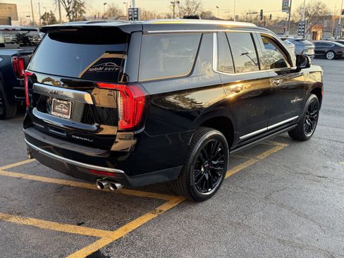 Used 2021 GMC Yukon Denali w/ Denali Premium Package image 10