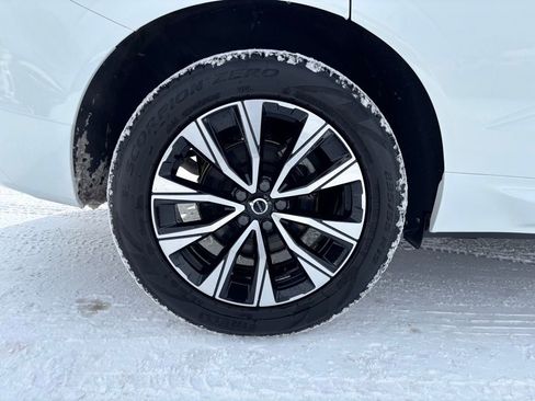 Certified 2023 Volvo XC60 B5 Core w/ Climate Package image 31