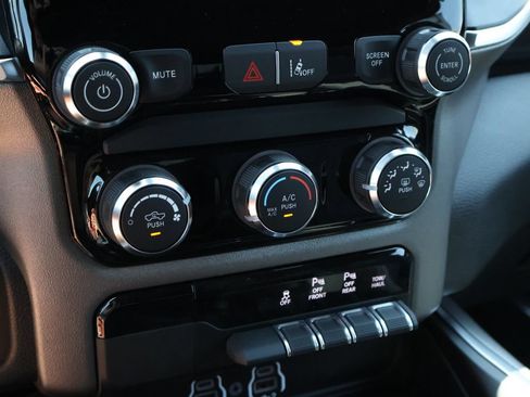 New 2026 RAM 1500 Express AWD/4WD image 60