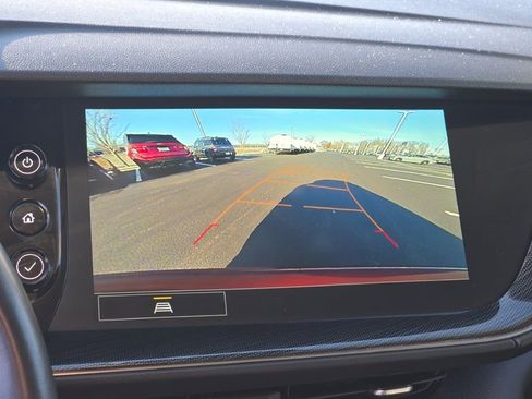 Used 2023 Buick Envision Essence image 26