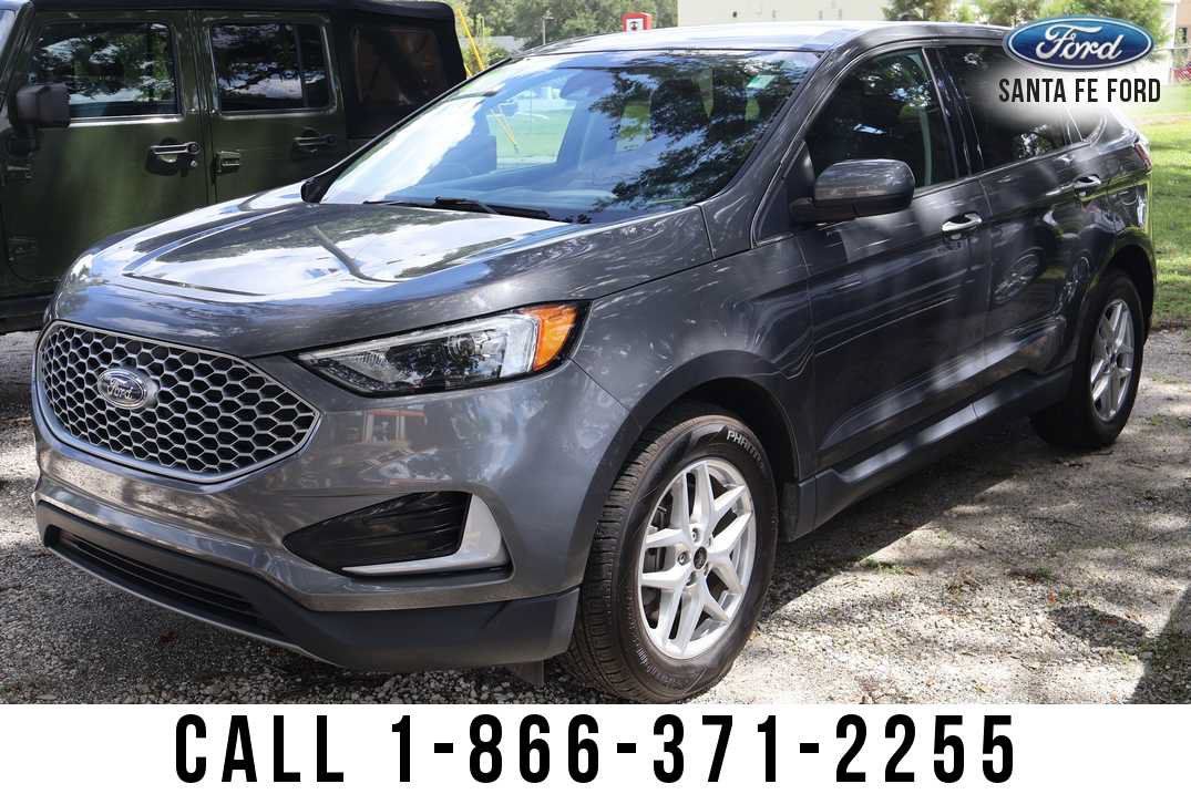 Used 2024 Ford Edge SEL AWD/4WD image 2