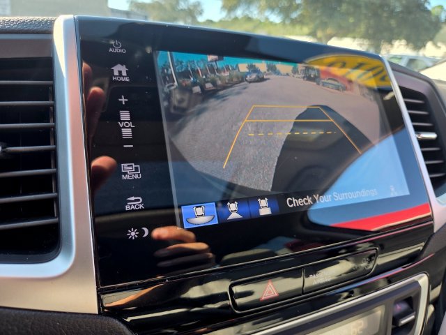 Used 2018 Honda Pilot Elite image 30