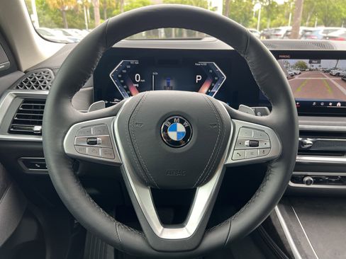 Used 2026 BMW X7 xDrive40i image 18