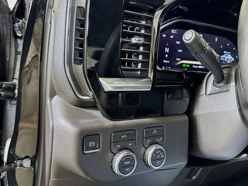 Certified 2026 GMC Sierra 1500 Elevation AWD/4WD image 8
