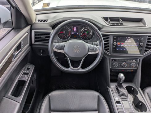 Used 2021 Volkswagen Atlas SE w/ Towing Package FWD image 15