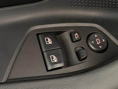 Used 2023 BMW 230i Coupe w/ M Sport Package image 13