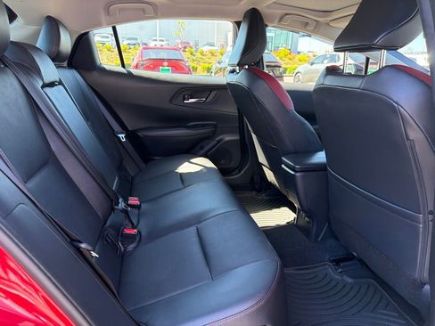 Used 2024 Toyota Prius Prime FWD image 22